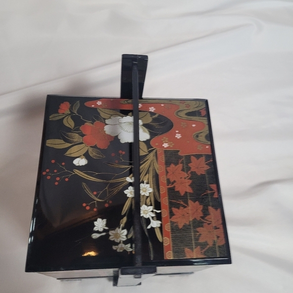 Vintage Japanese Black Laquerware 3 Tier Bento Trinket Box - Picture 3 of 11
